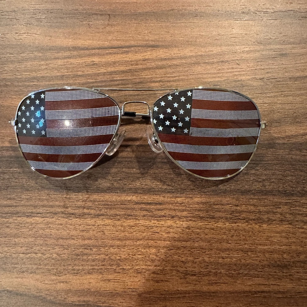 Aviator Sunglasses with American Flag Design